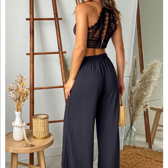 Brown crochet top with palazzo pants - Picture 2 of 3